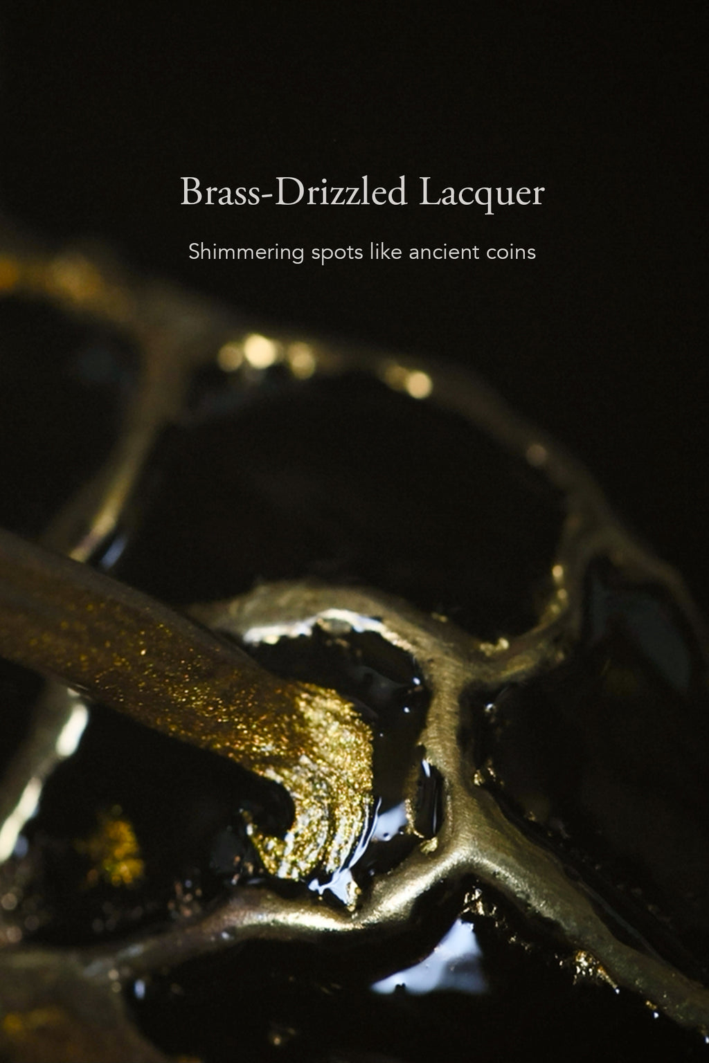 GOLDEN LEOPARD Natural Lacquer Brooch